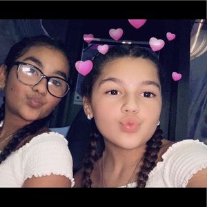 Meet your Posher, Daniella